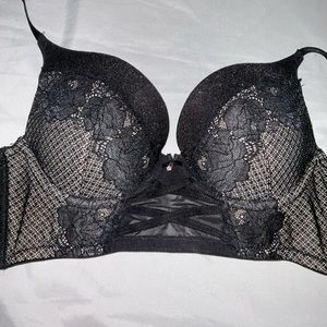 Sparkly black sexy push-up bra